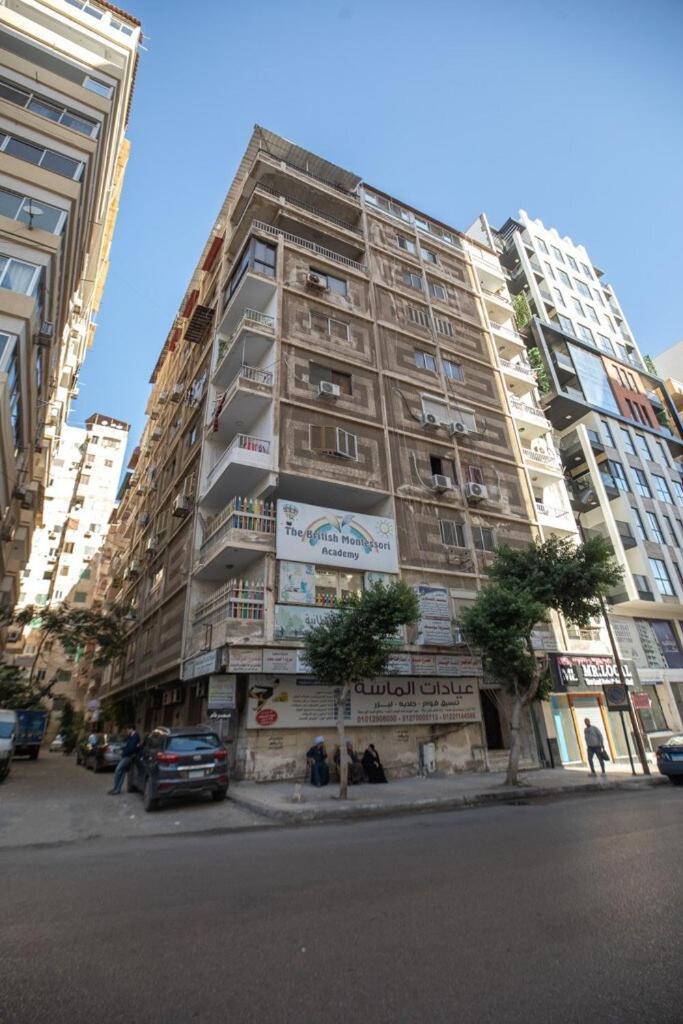 Apartment Luxury Retreat Near The Sea Prime Location *